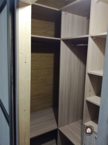 garderobnaya komnata iz kladovki w3_5